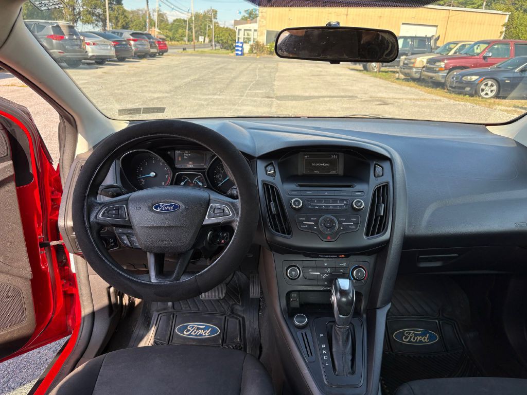 2015 Ford Focus Image 6