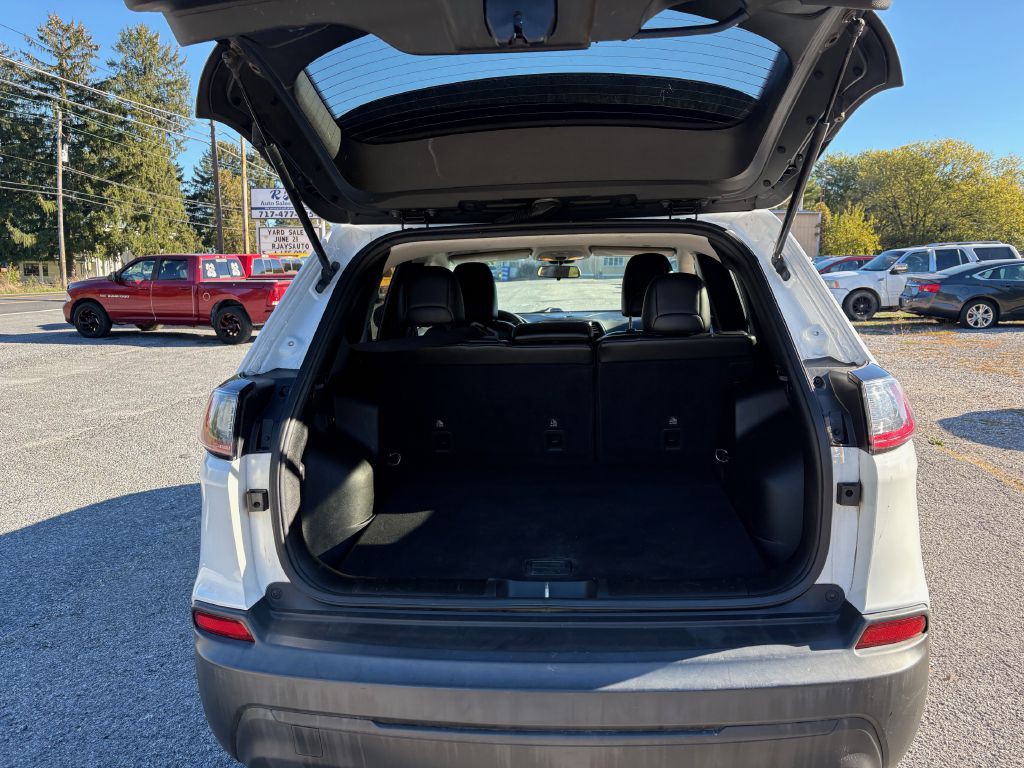 2019 Jeep Cherokee Image 4