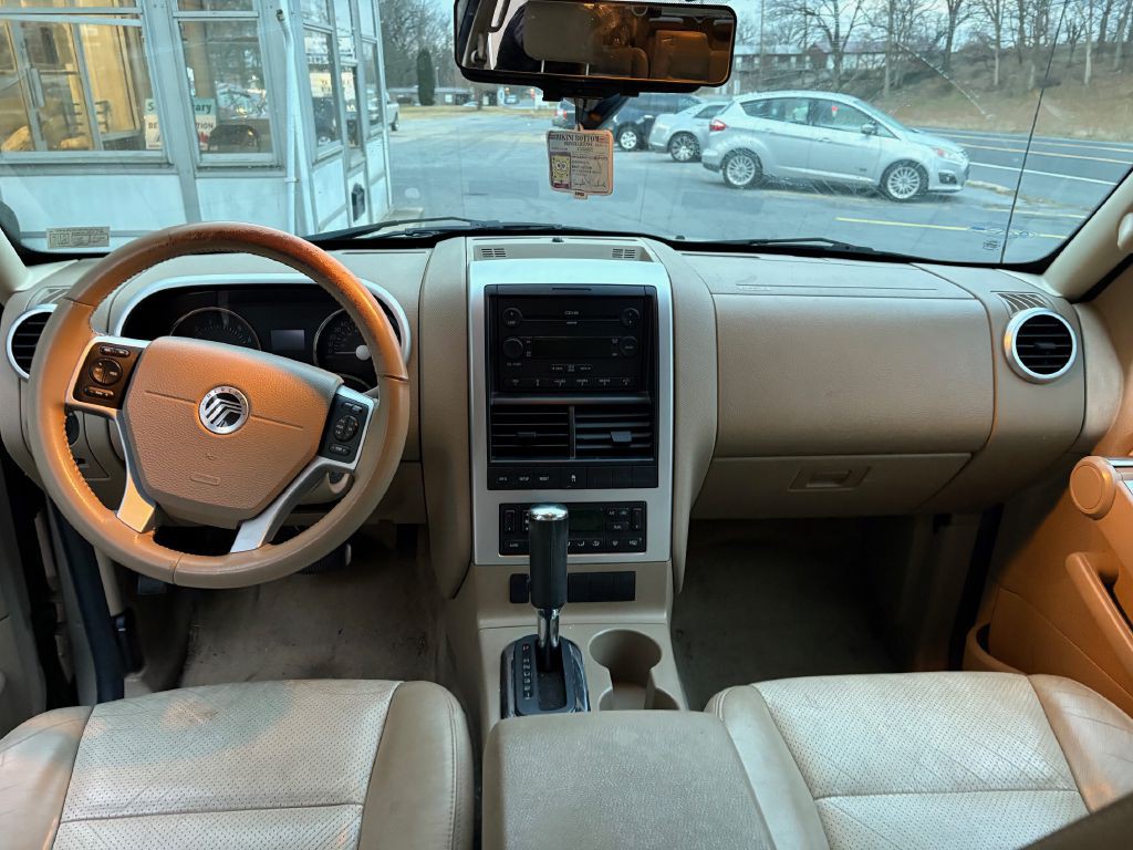 2007 Mercury Mountaineer Image 7