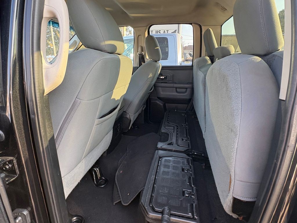 2017 RAM 1500 Image 5