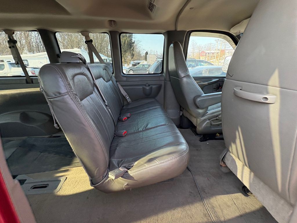 2006 Chevrolet Express Image 5