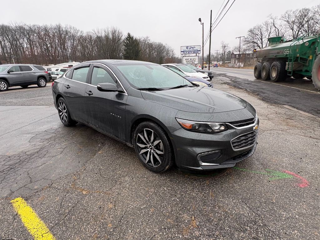 2016 Chevrolet Malibu Image 1