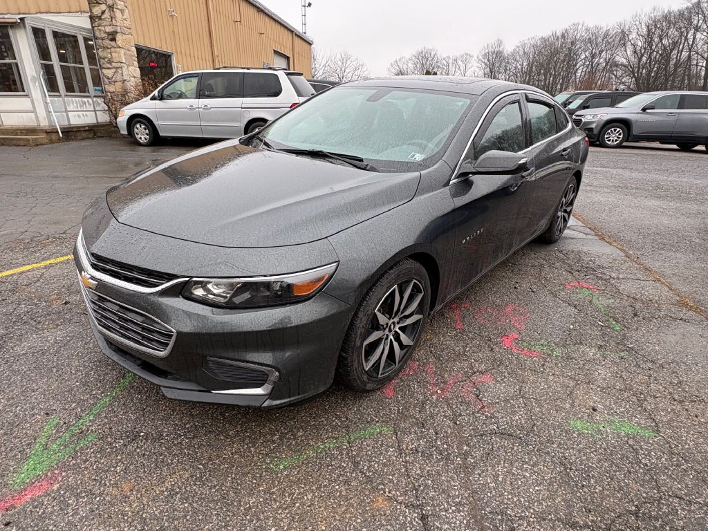 2016 Chevrolet Malibu Image 2