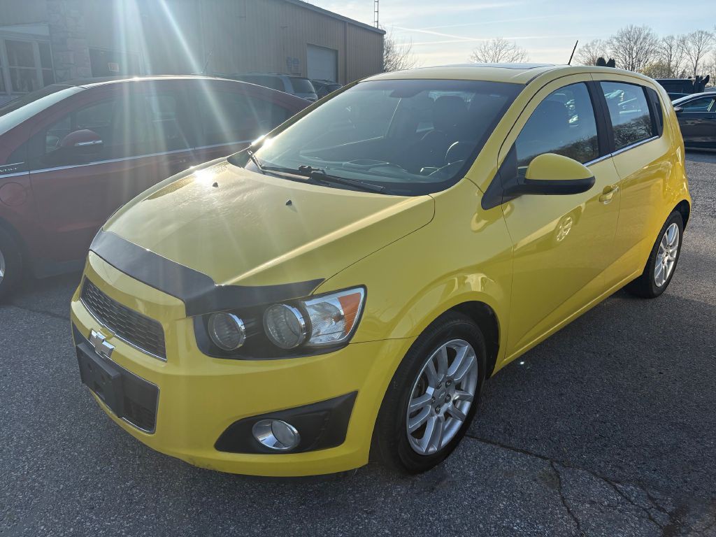 2015 Chevrolet Sonic Image 1