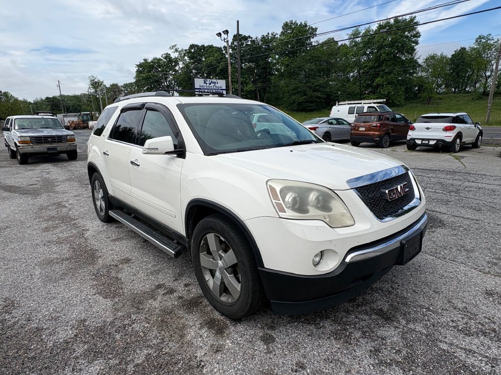 2011 GMC Acadia Image 2