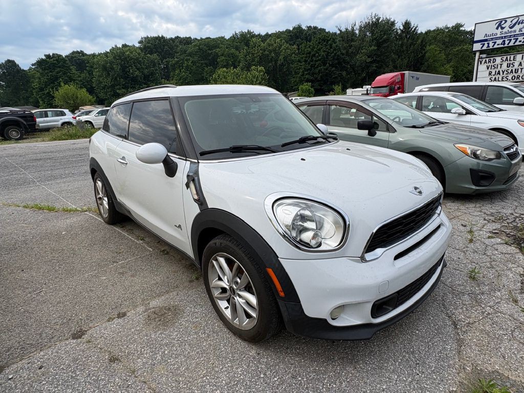 2013 MINI Cooper Image 2