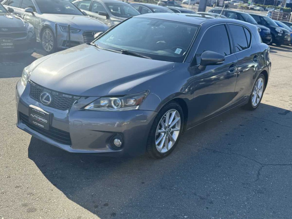 2013 Lexus CT 200h Image 3