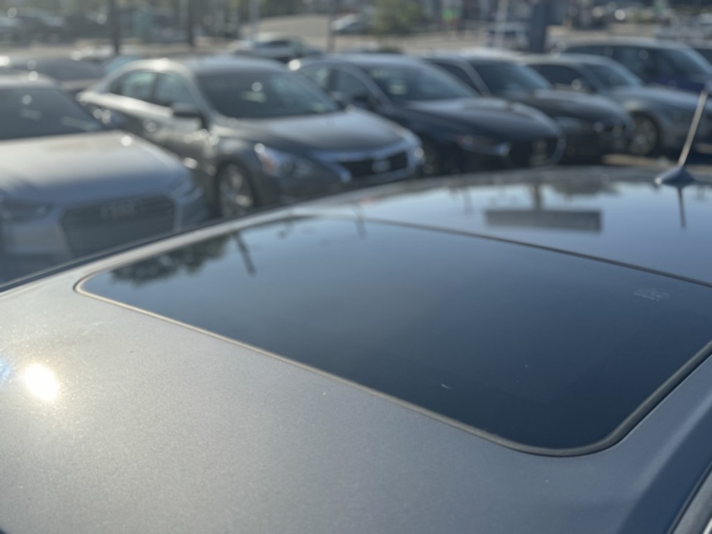 2013 Lexus CT 200h Image 4