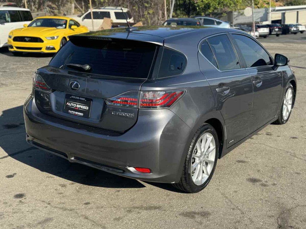 2013 Lexus CT 200h Image 7