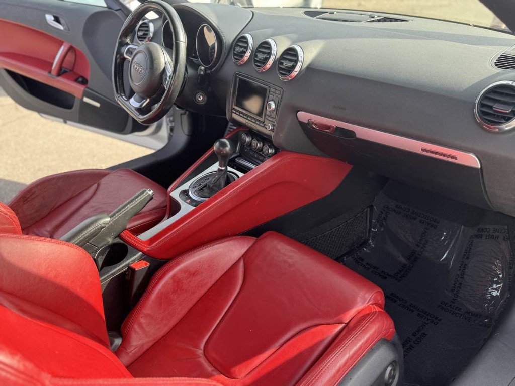 2008 Audi TT Image 11