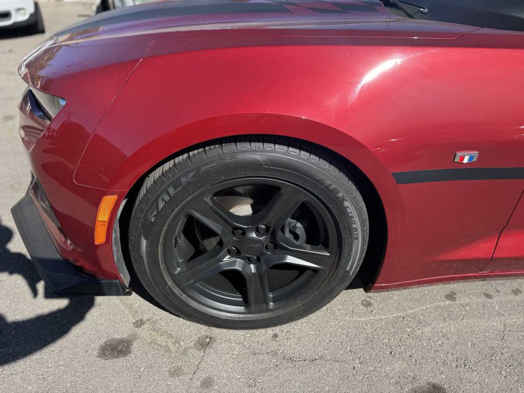 2017 Chevrolet Camaro Image 6