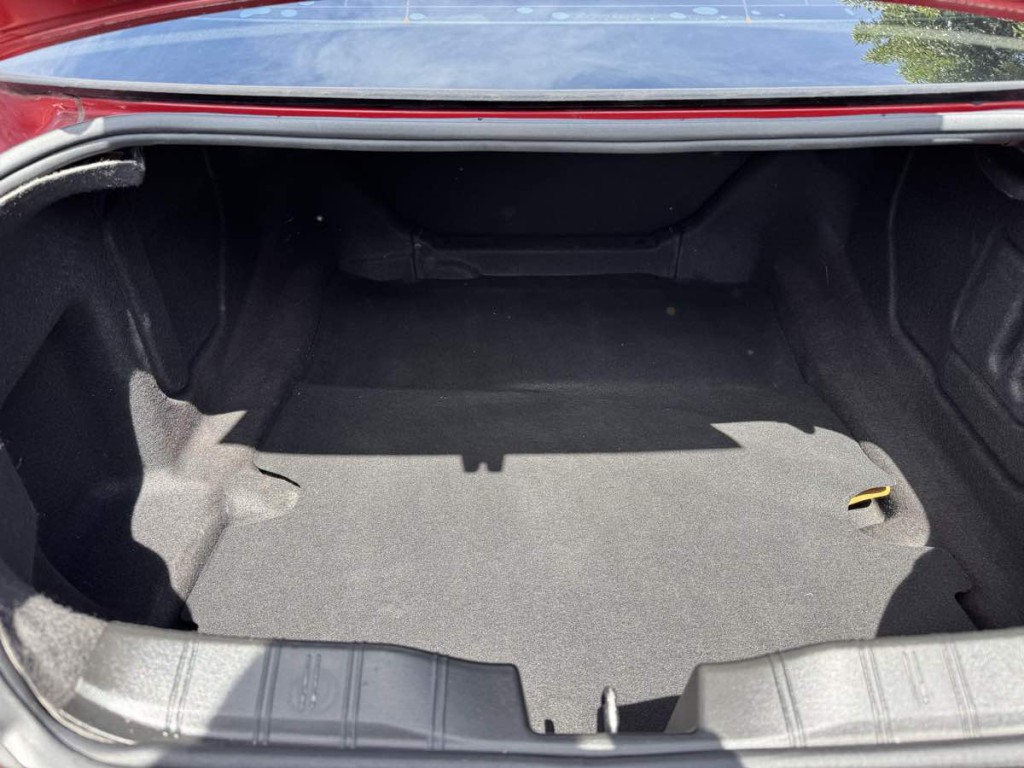 2017 Chevrolet Camaro Image 12