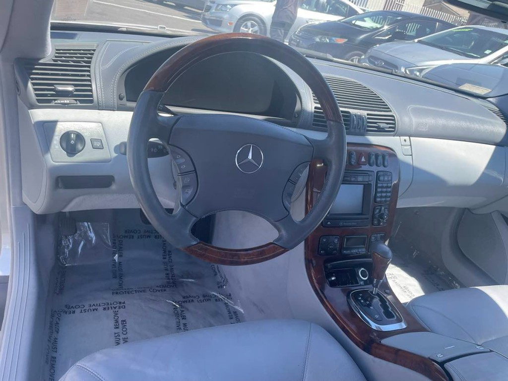 2001 Mercedes-Benz CL-Class Image 13