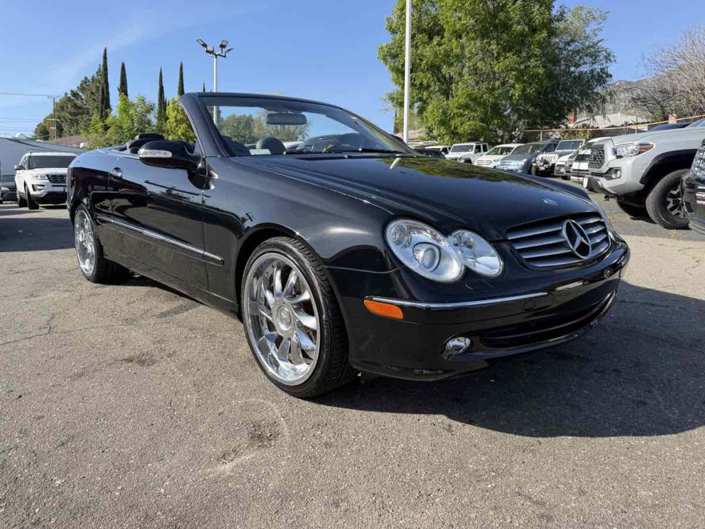 2005 Mercedes-Benz CLK-Class Image 1