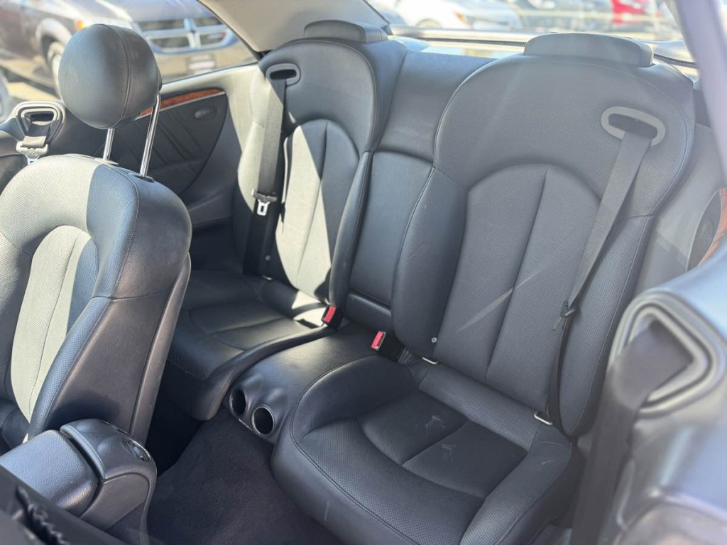2005 Mercedes-Benz CLK-Class Image 20