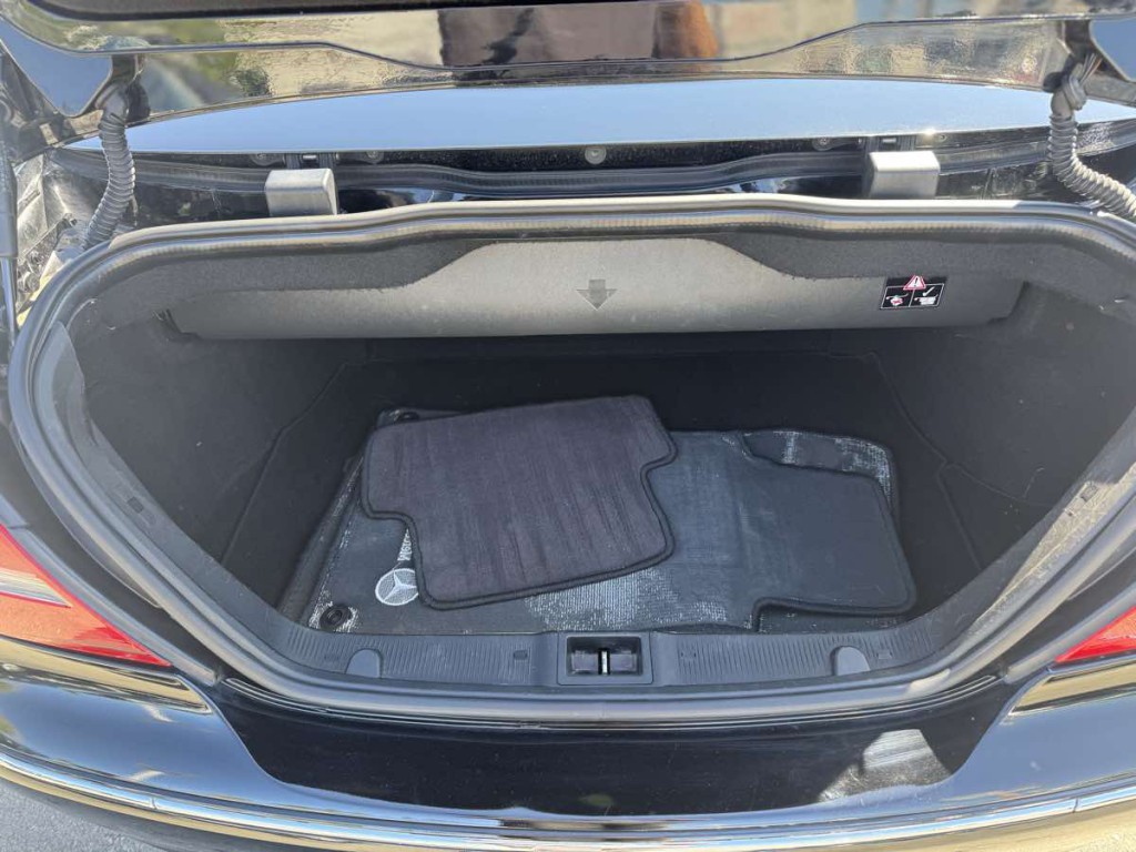 2005 Mercedes-Benz CLK-Class Image 22