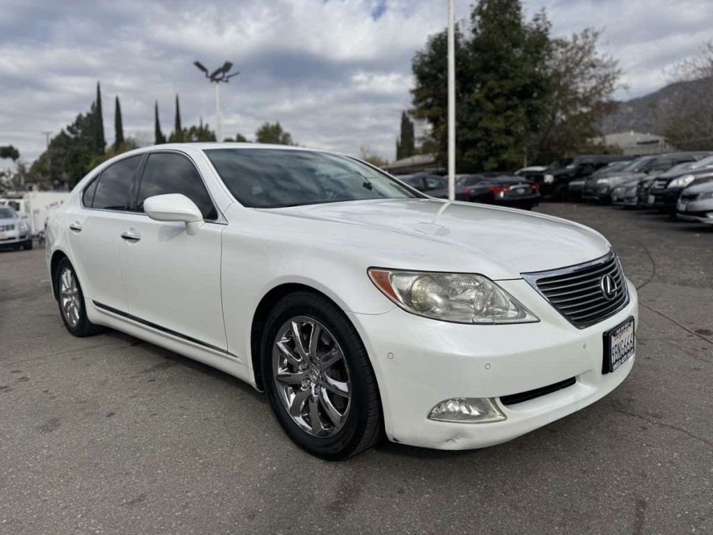 2007 Lexus LS 460 Image 1