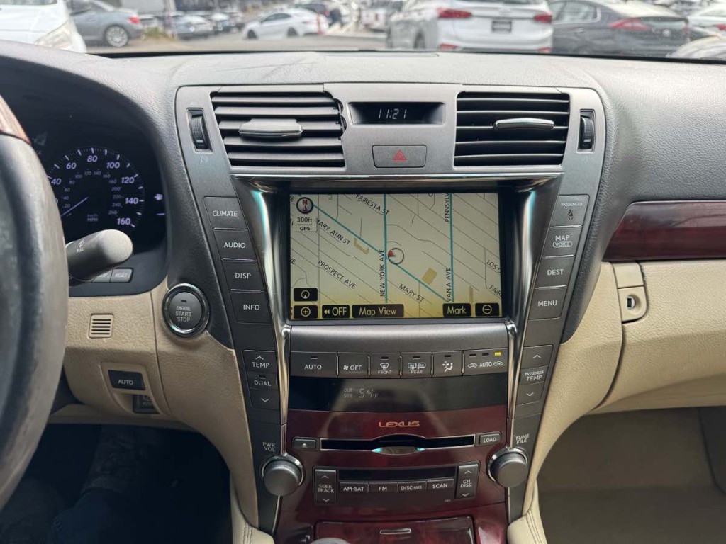 2007 Lexus LS 460 Image 15