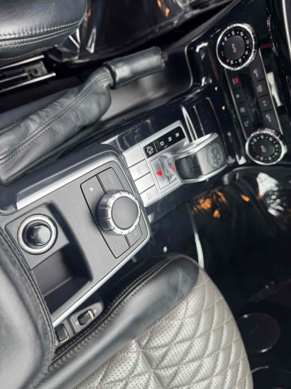 2015 Mercedes-Benz G-Class Image 21