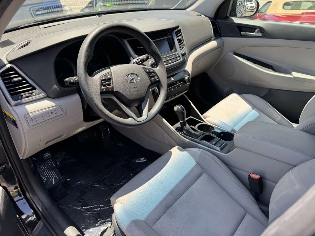 2016 Hyundai Tucson Image 11
