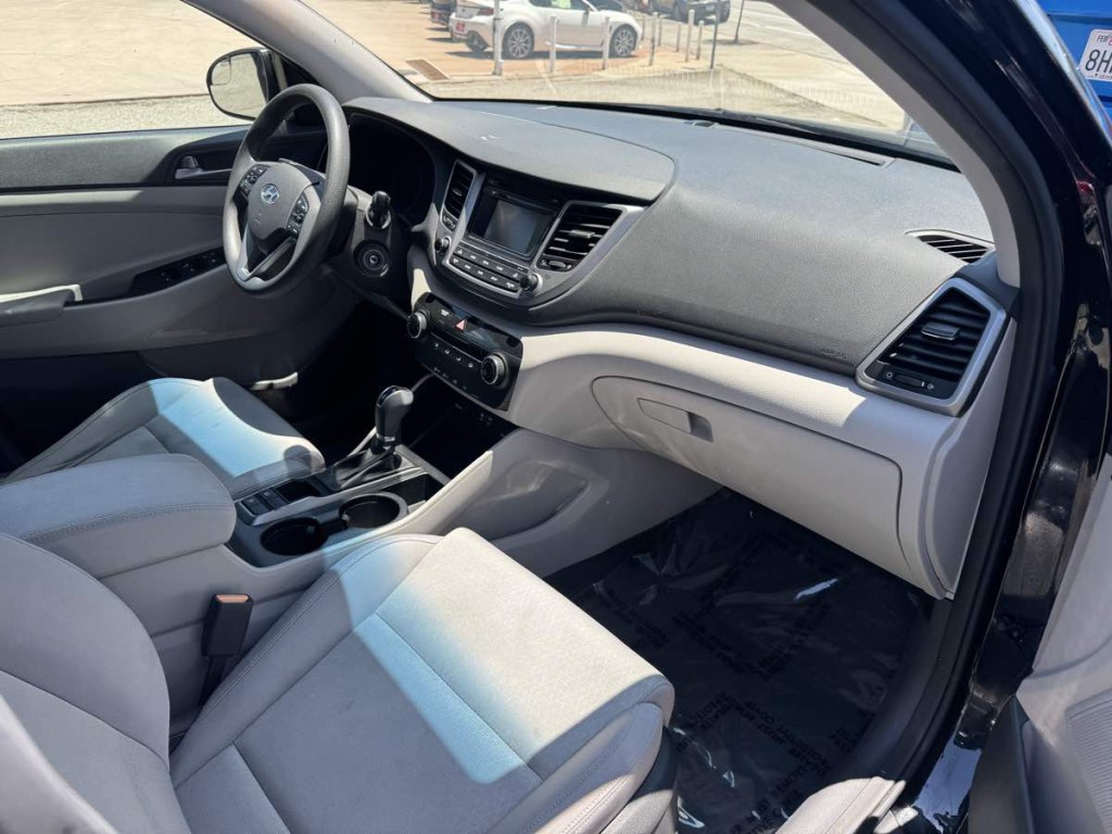 2016 Hyundai Tucson Image 11