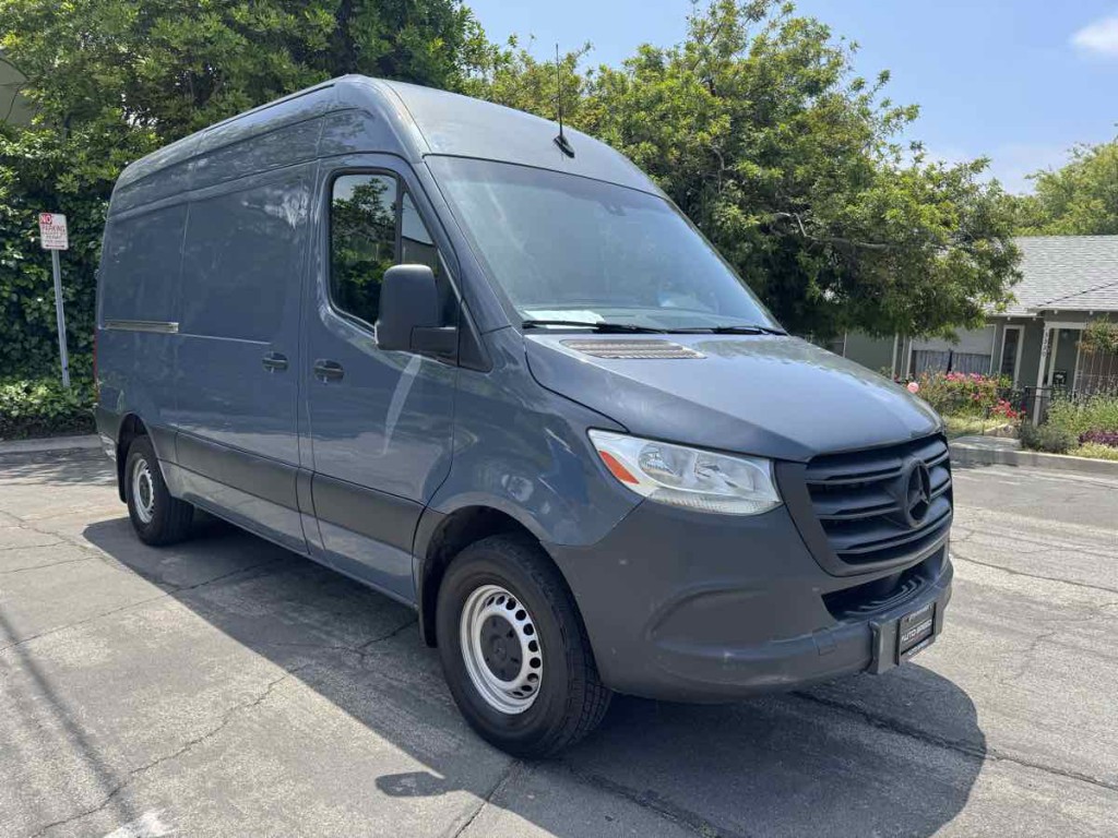 2019 Mercedes-Benz M2 Image 1