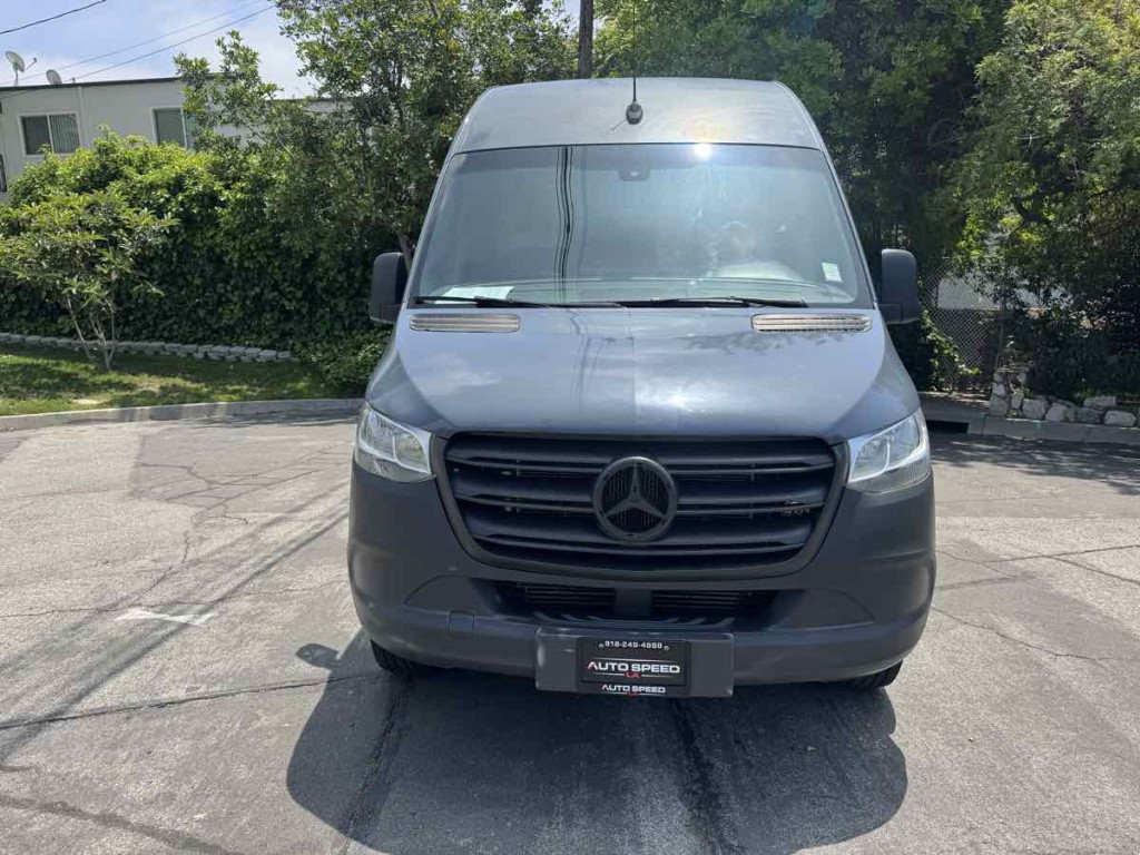 2019 Mercedes-Benz M2 Image 2
