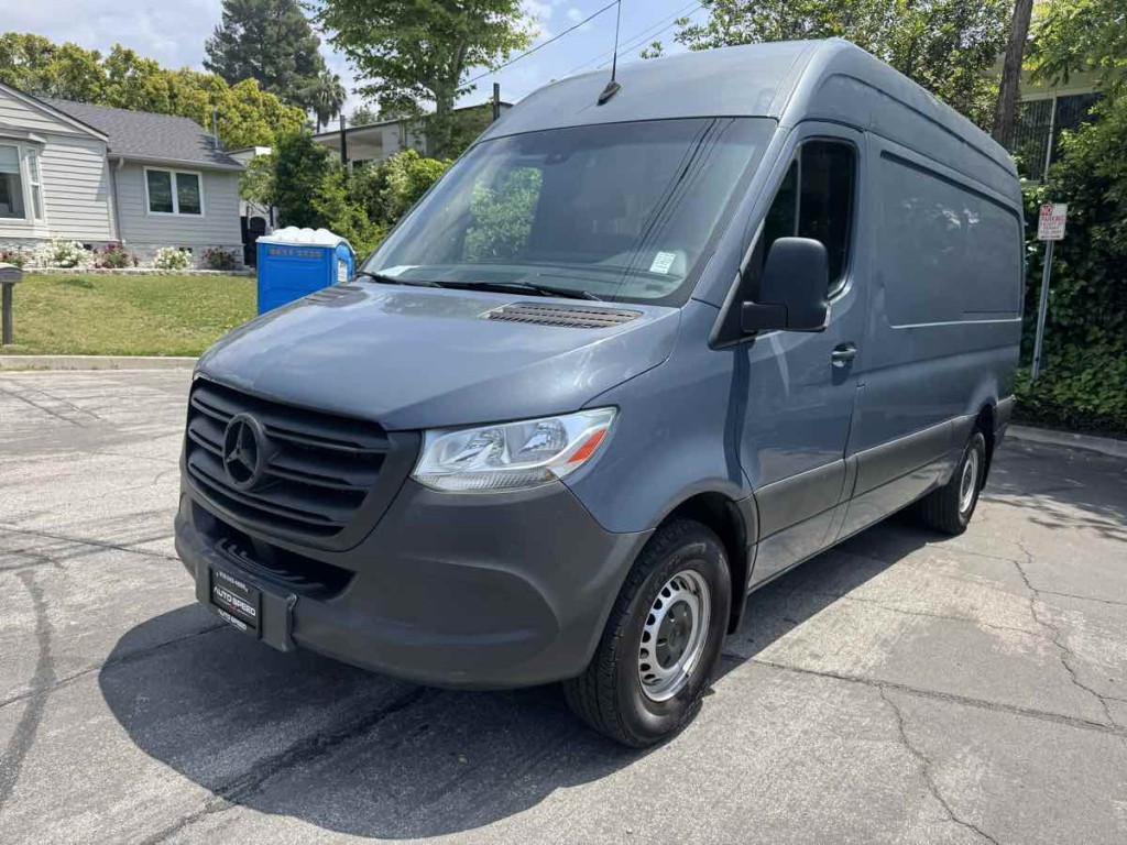 2019 Mercedes-Benz M2 Image 3