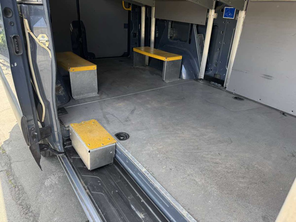 2019 Mercedes-Benz M2 Image 10