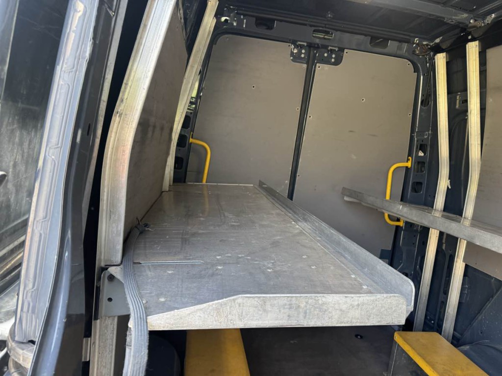 2019 Mercedes-Benz M2 Image 13