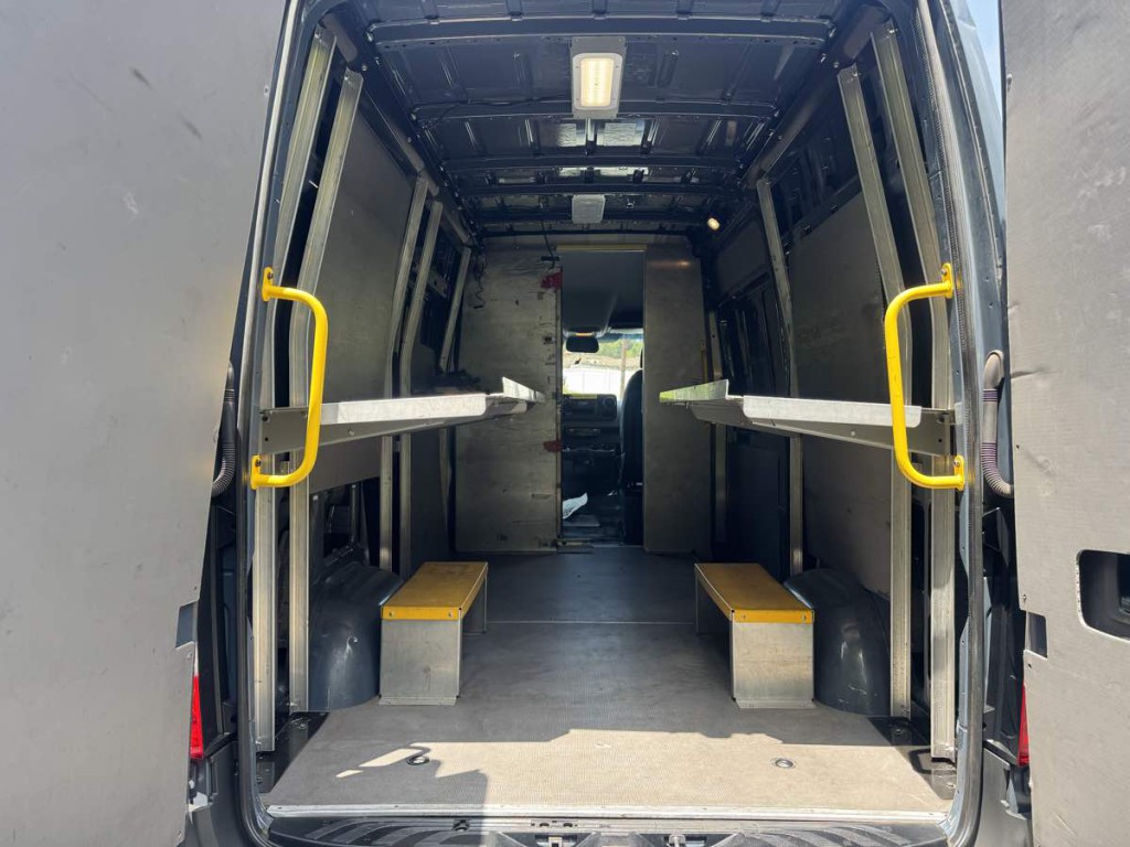 2019 Mercedes-Benz M2 Image 17