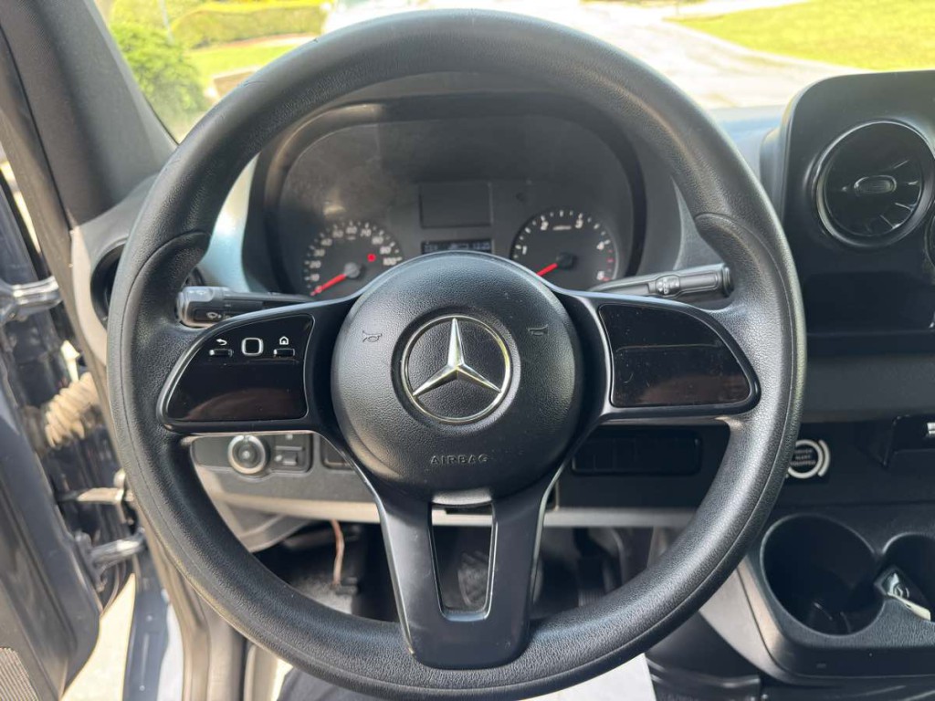 2019 Mercedes-Benz M2 Image 21