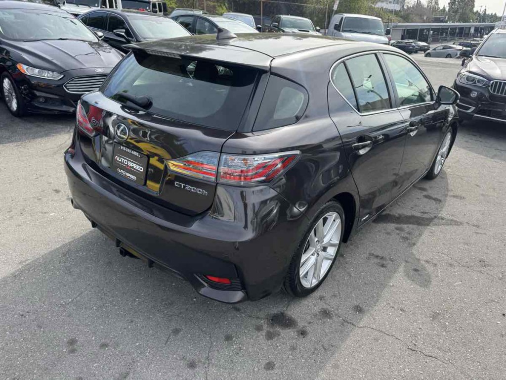 2016 Lexus CT 200h Image 6