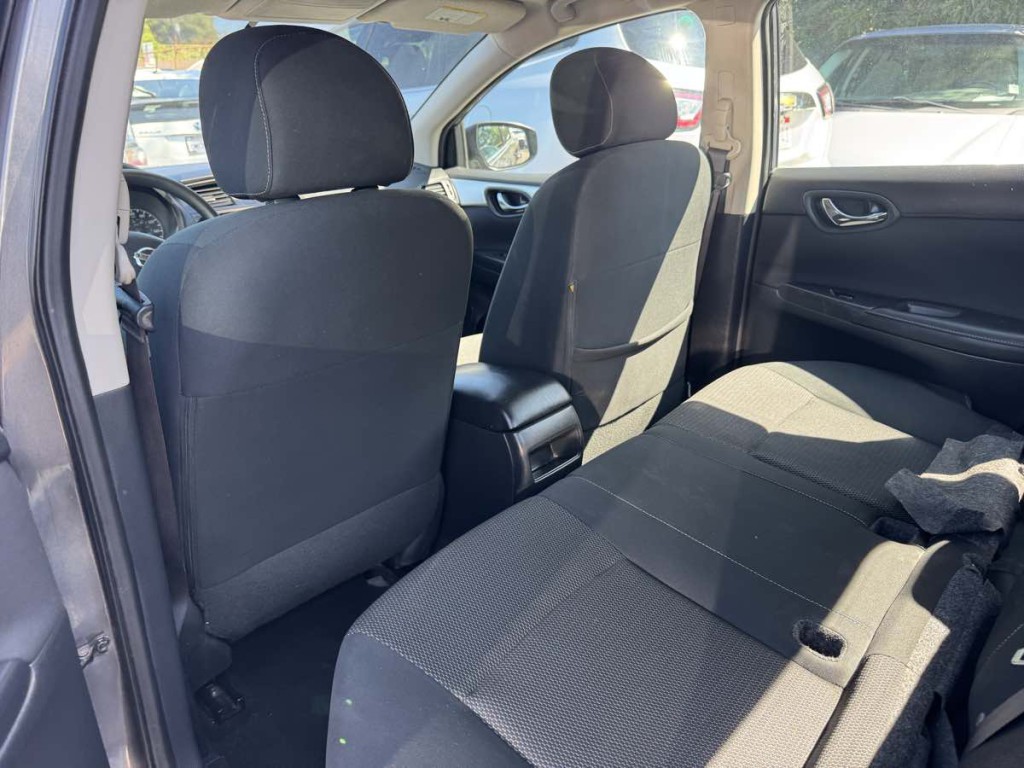 2019 Nissan Sentra Image 10