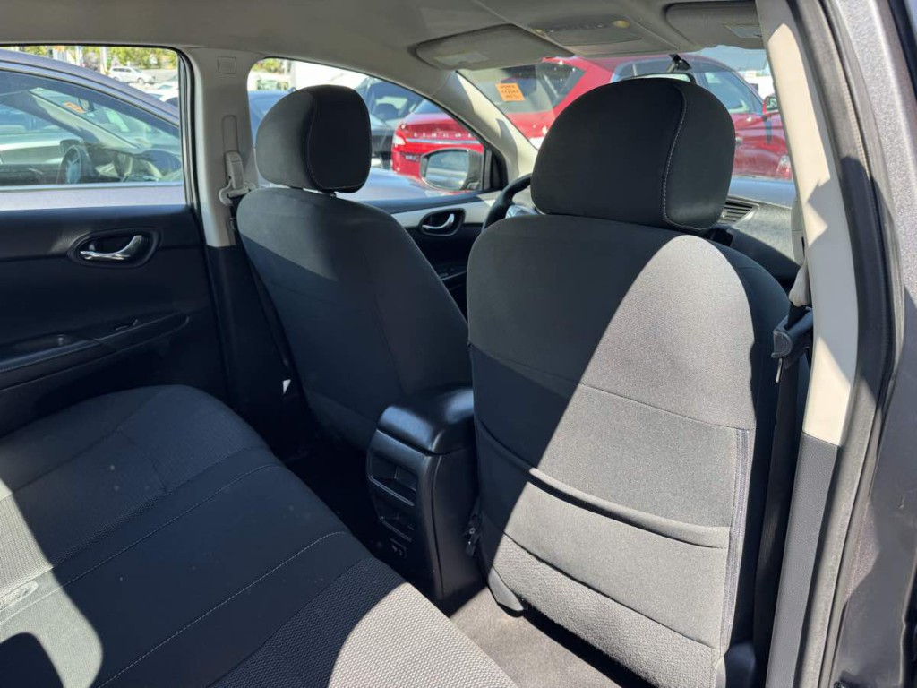 2019 Nissan Sentra Image 13