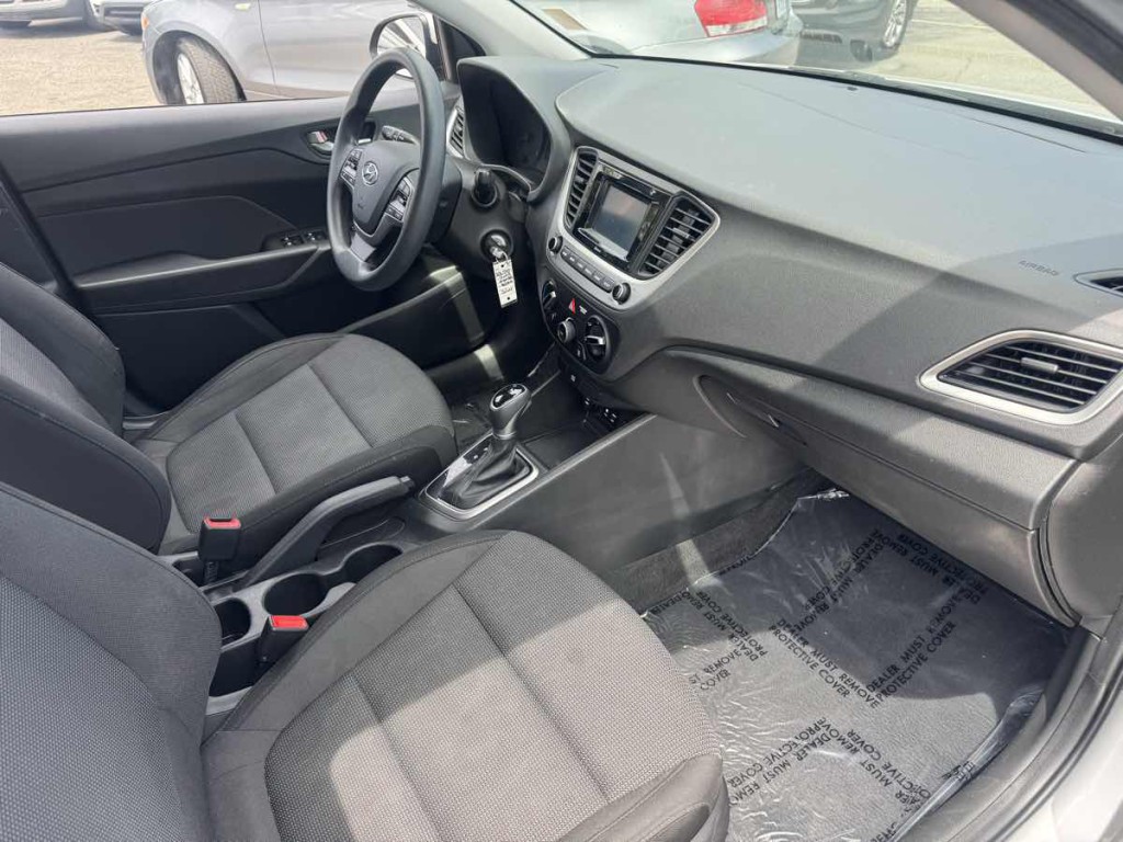 2019 Hyundai Accent Image 14