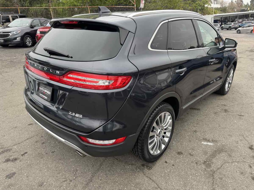 2015 Lincoln MKC Image 2