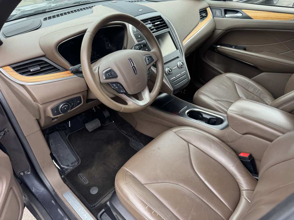 2015 Lincoln MKC Image 9