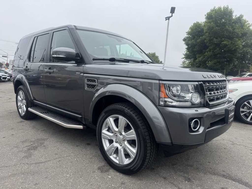2015 Land Rover LR4 Image 1