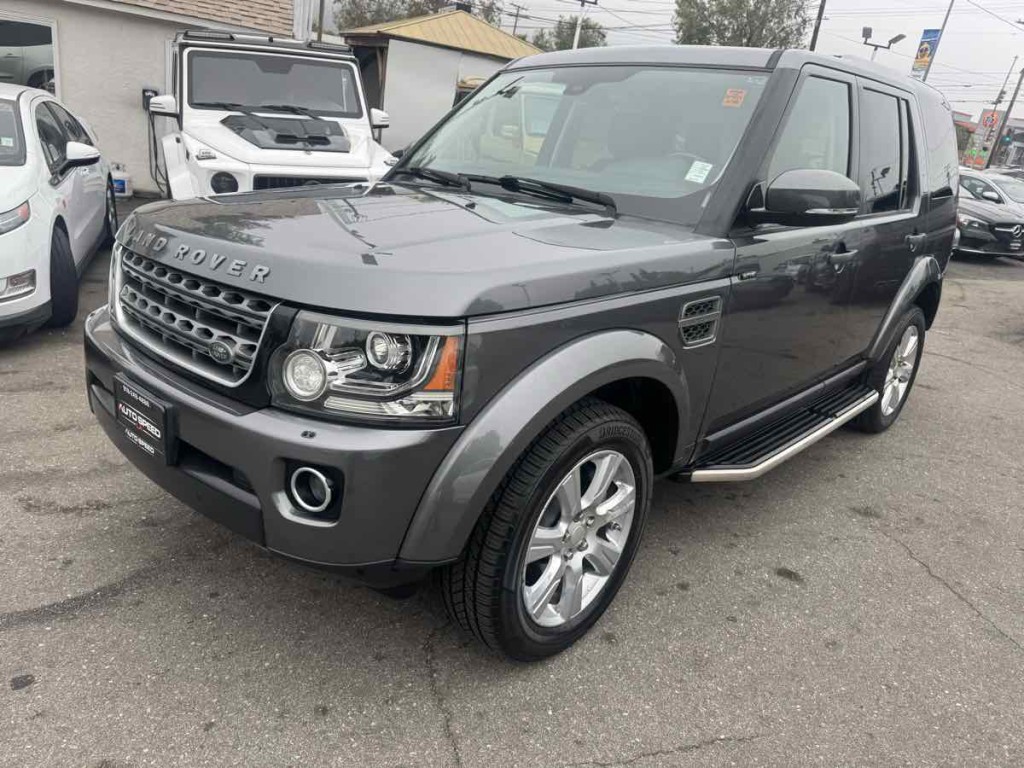 2015 Land Rover LR4 Image 3