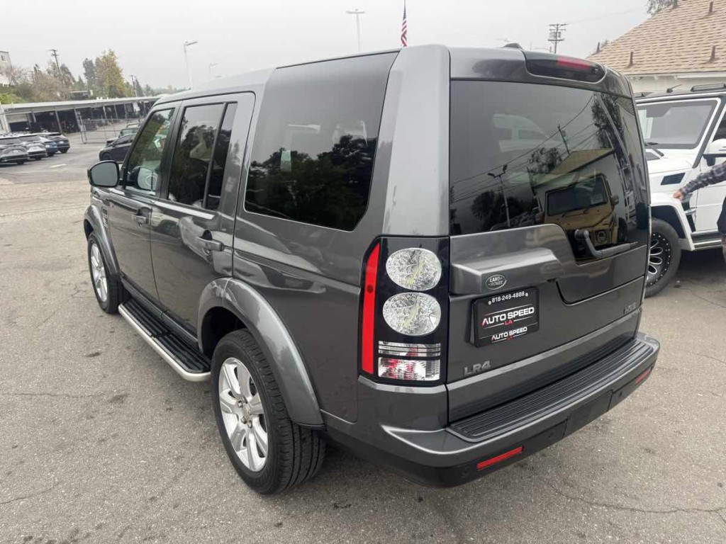 2015 Land Rover LR4 Image 4