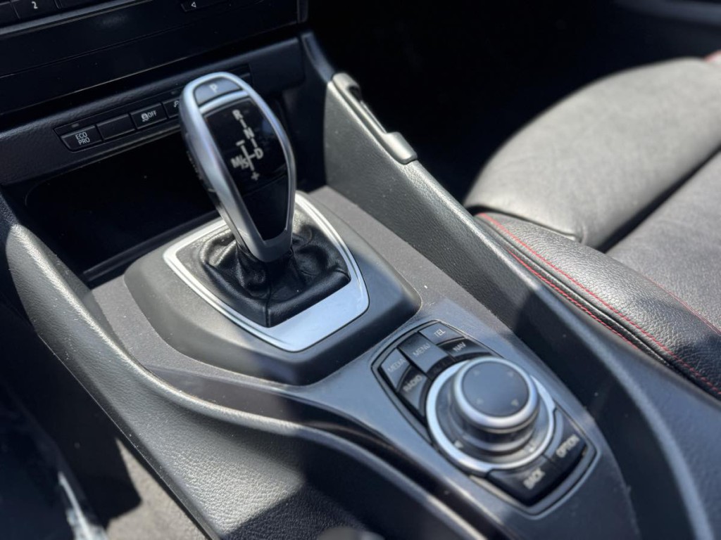 2013 BMW X1 Image 14