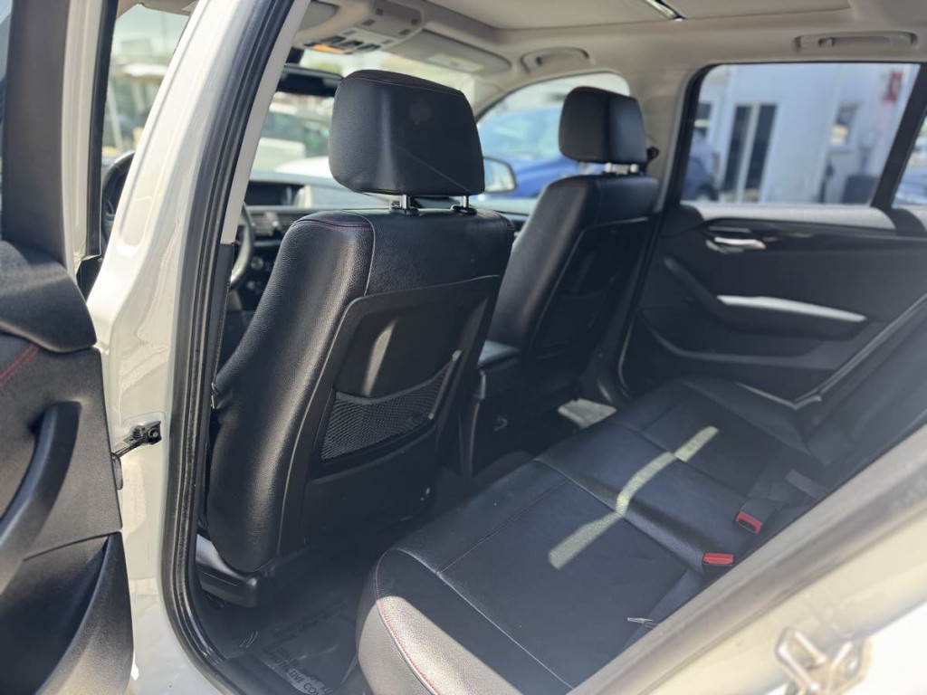 2013 BMW X1 Image 19