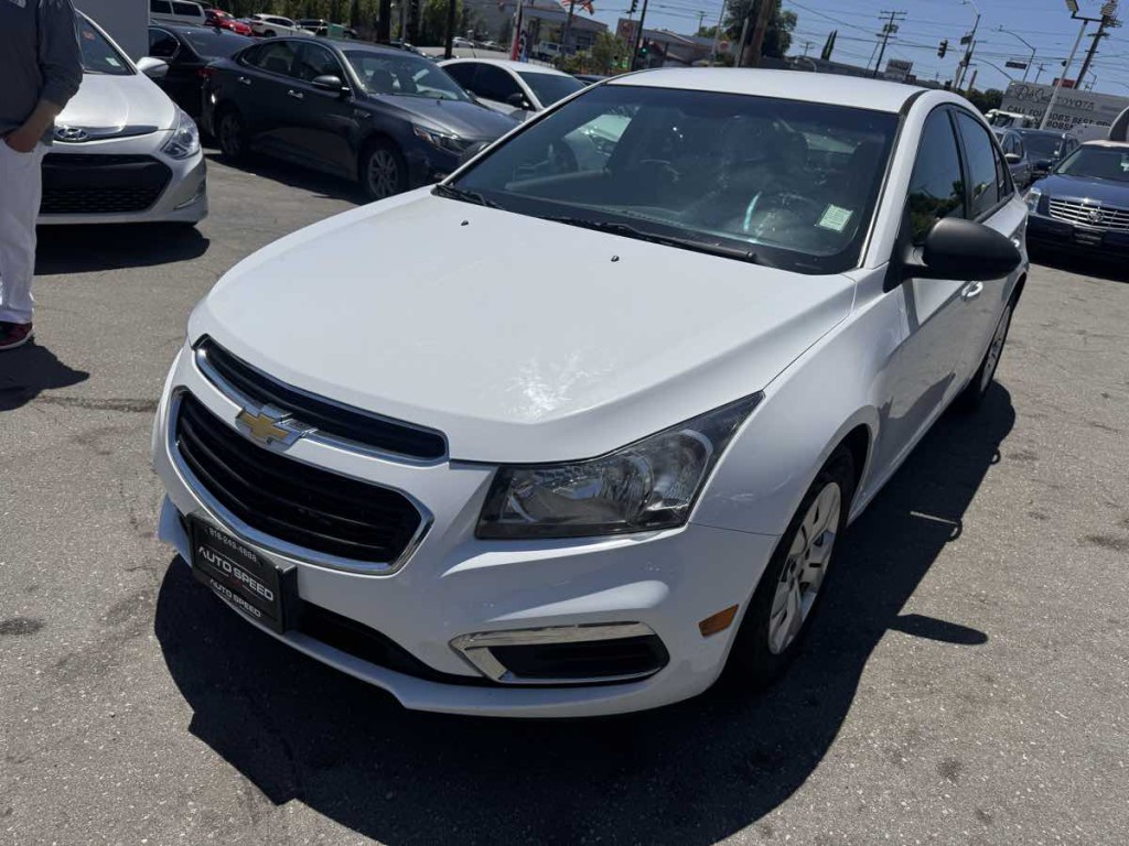 2016 Chevrolet Cruze Image 4