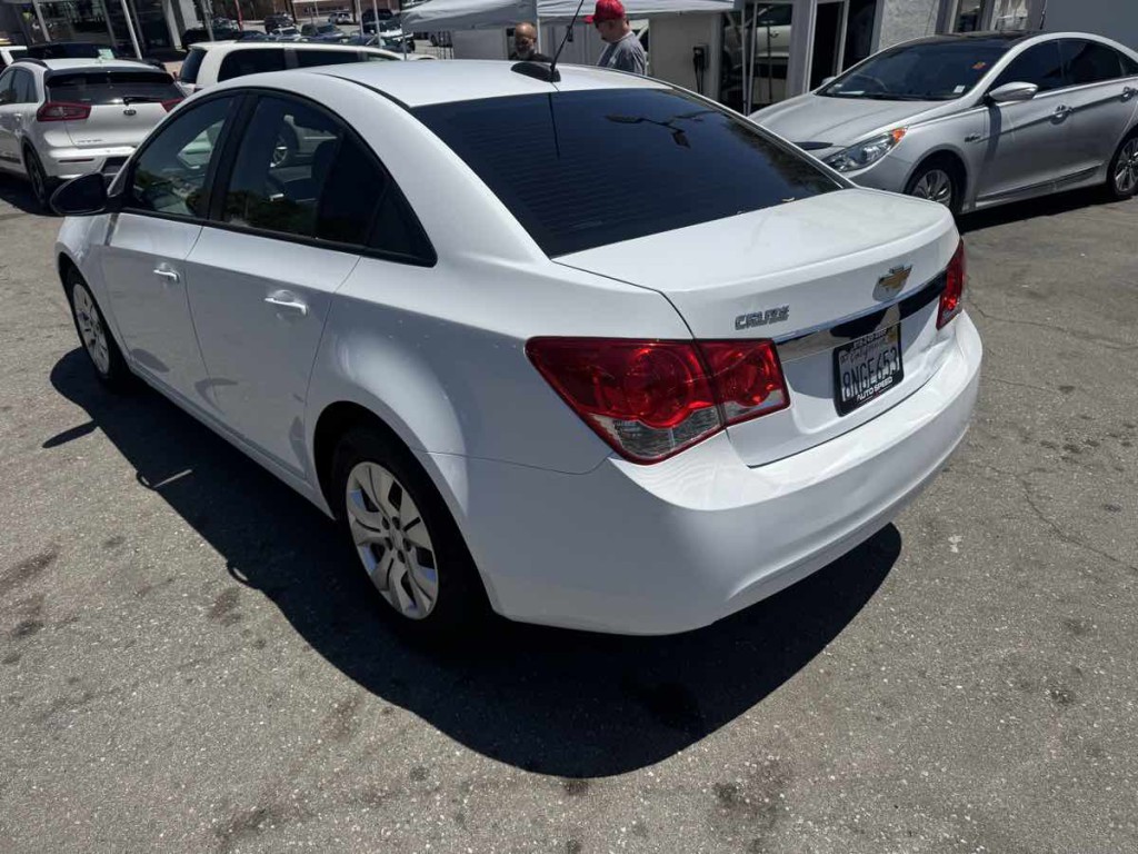 2016 Chevrolet Cruze Image 6