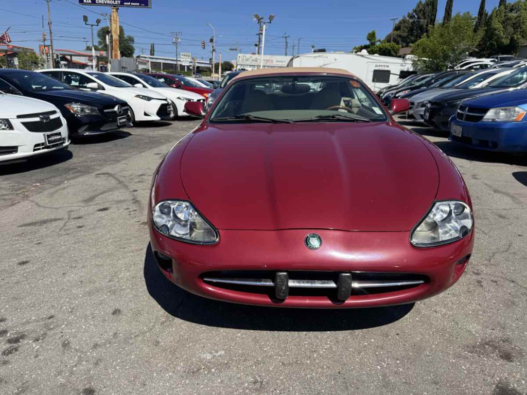 1999 Jaguar XK-Series Image 2