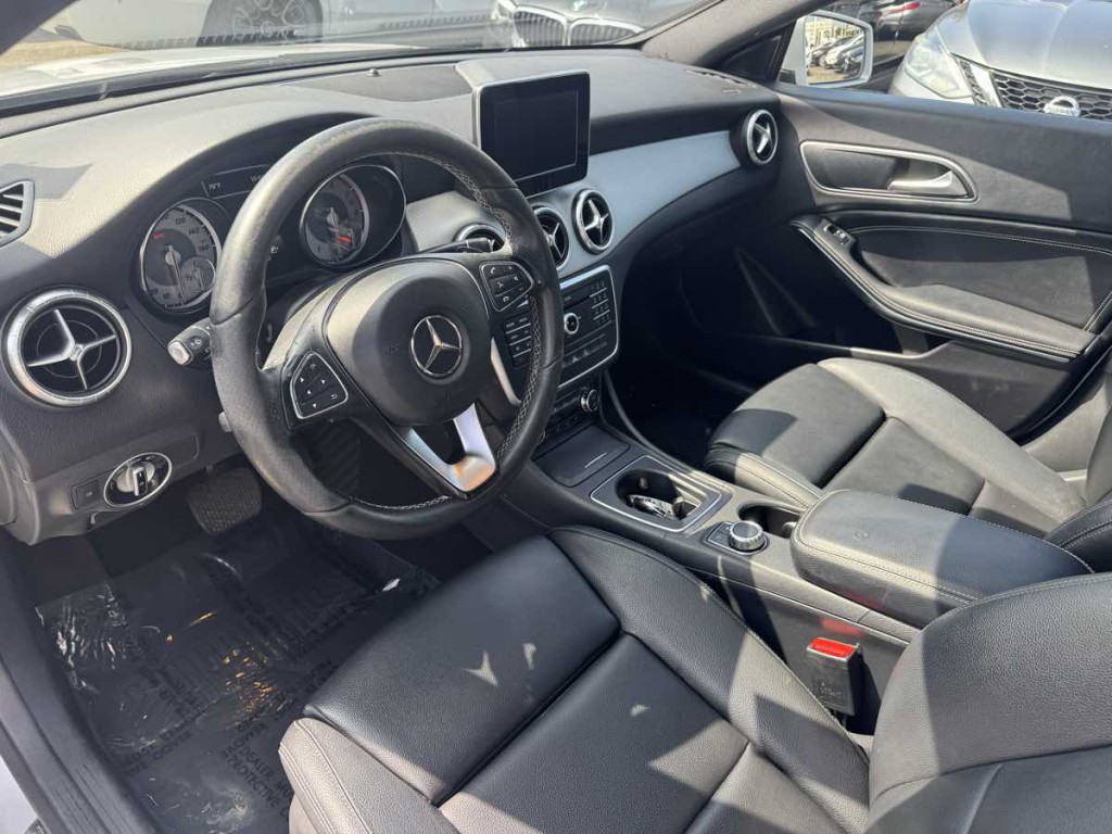 2016 Mercedes-Benz CLA-Class Image 9