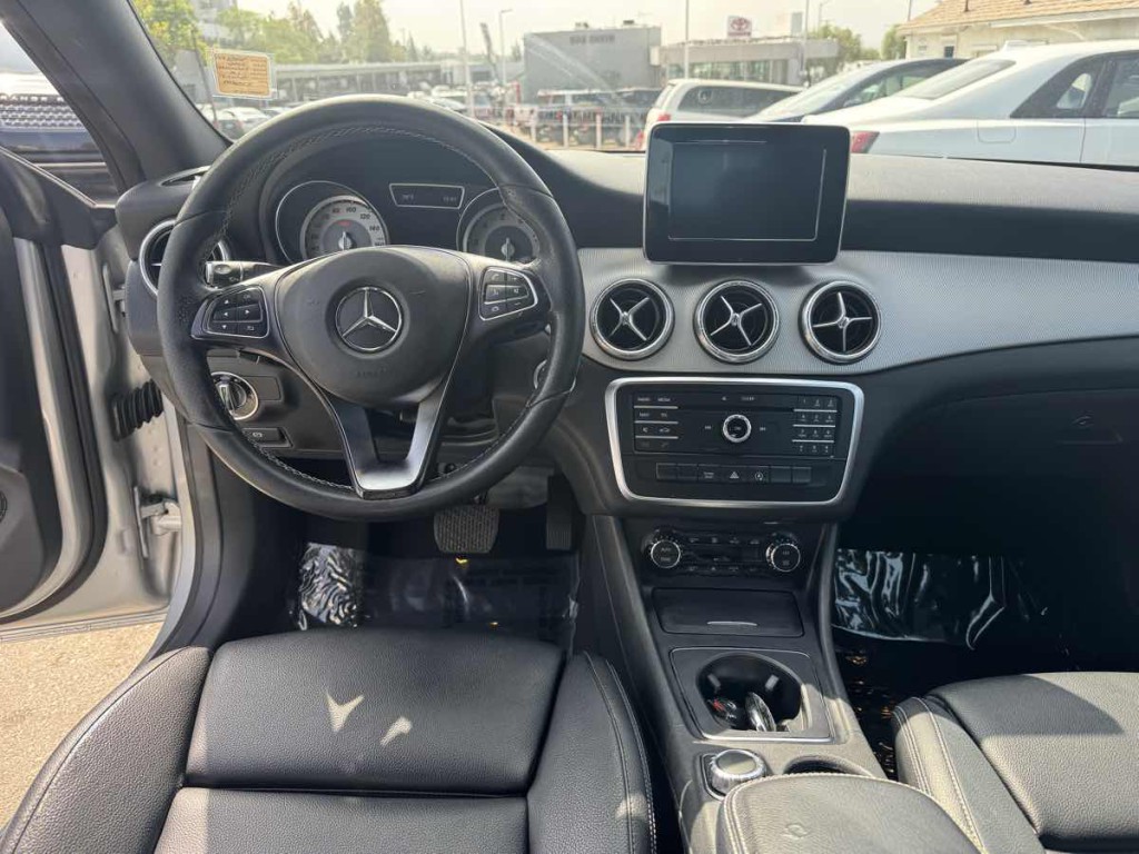 2016 Mercedes-Benz CLA-Class Image 10