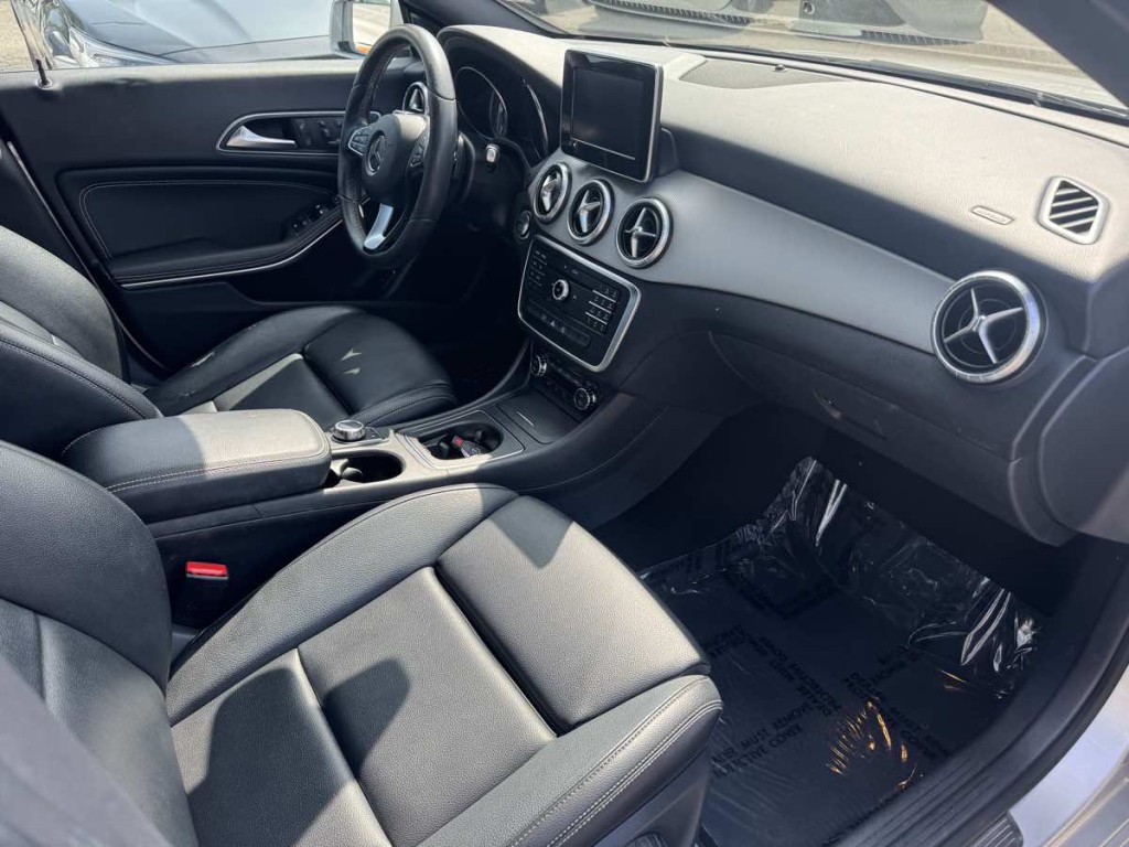 2016 Mercedes-Benz CLA-Class Image 14