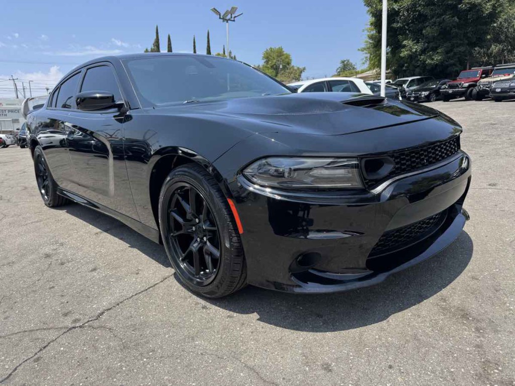 2020 Dodge Charger Image 1